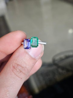 Bague de fiançailles en or blanc 18 carats, émeraude de Zambie, tanzanite et diamants