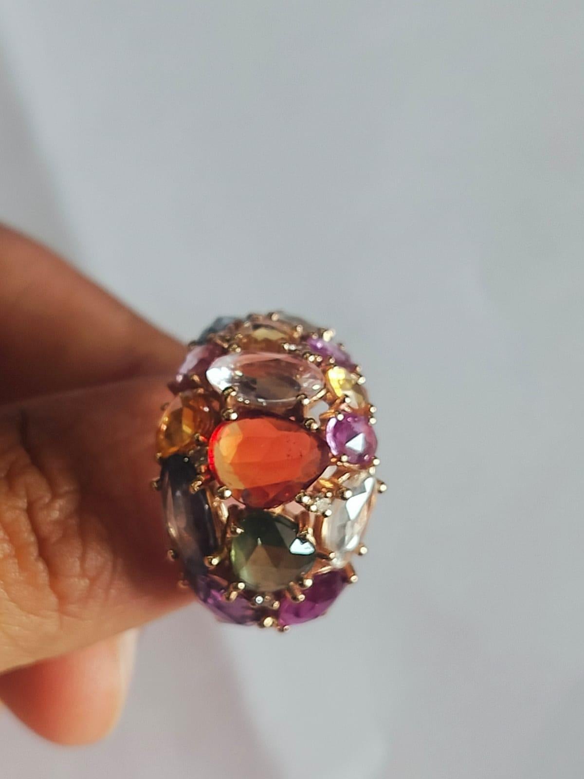 Set in 18K Rose Gold, 10.16 carats, Multi Sapphires & Diamond Cocktail Ring In New Condition For Sale In Hong Kong, HK