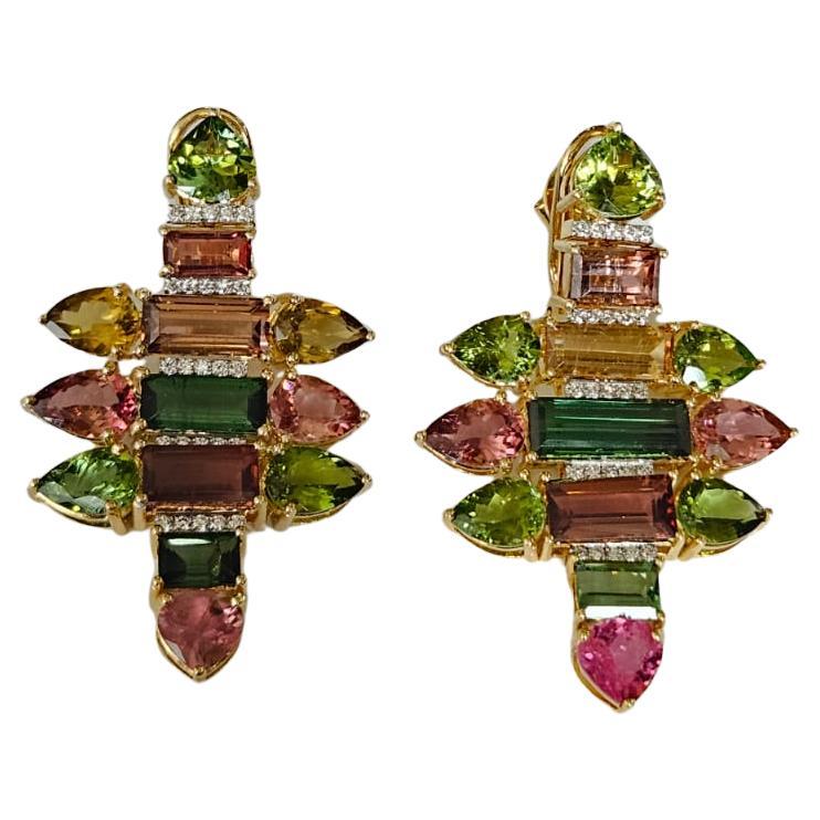 Engastados en Oro amarillo de 18 quilates, 37,87 quilates, Pendientes araña de Turmalina y Diamantes en venta