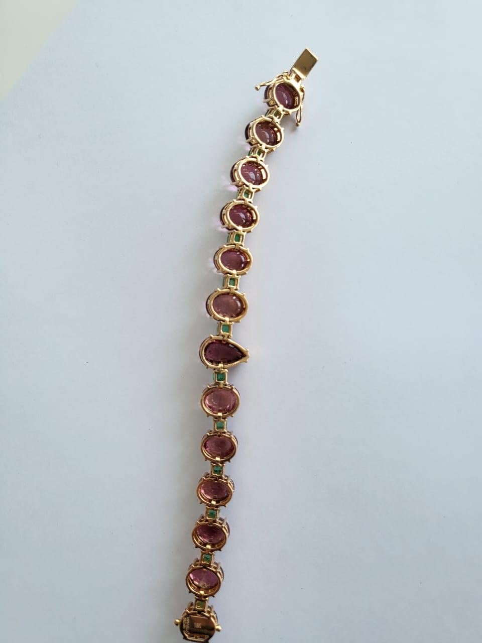 Modern Set in 18k Yellow Gold, 67.55 Carats Natural Tourmaline & Emeralds Link Bracelet For Sale