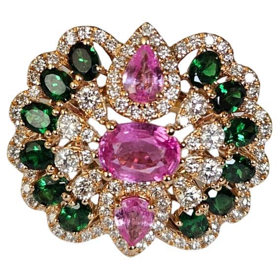 Bague cocktail en or jaune 18 carats, saphirs roses, tsavorite verte et diamants