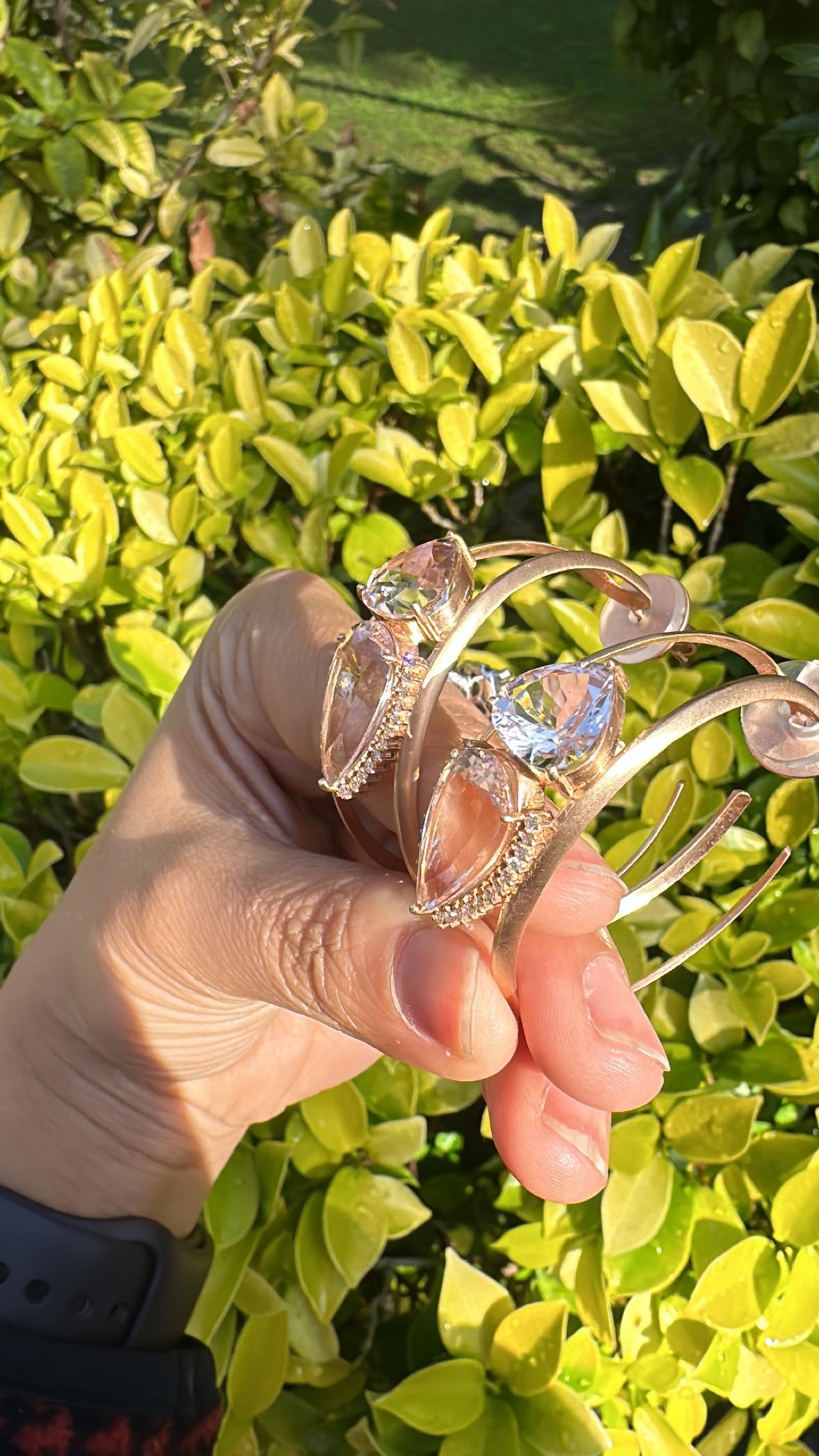 Créoles en or jaune mat 18 carats, morganite et diamants de 20,46 carats en vente 4