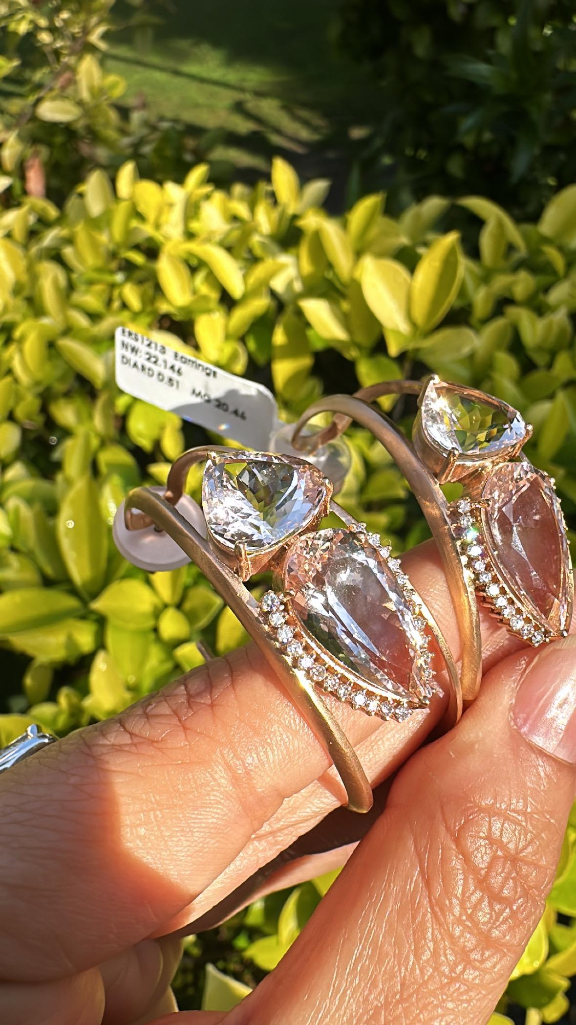 Créoles en or jaune mat 18 carats, morganite et diamants de 20,46 carats en vente 6