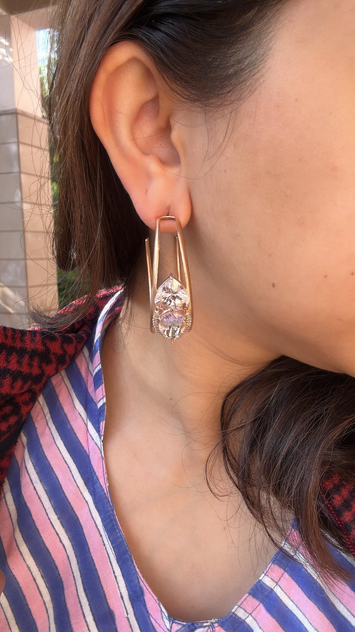 Créoles en or jaune mat 18 carats, morganite et diamants de 20,46 carats en vente 10