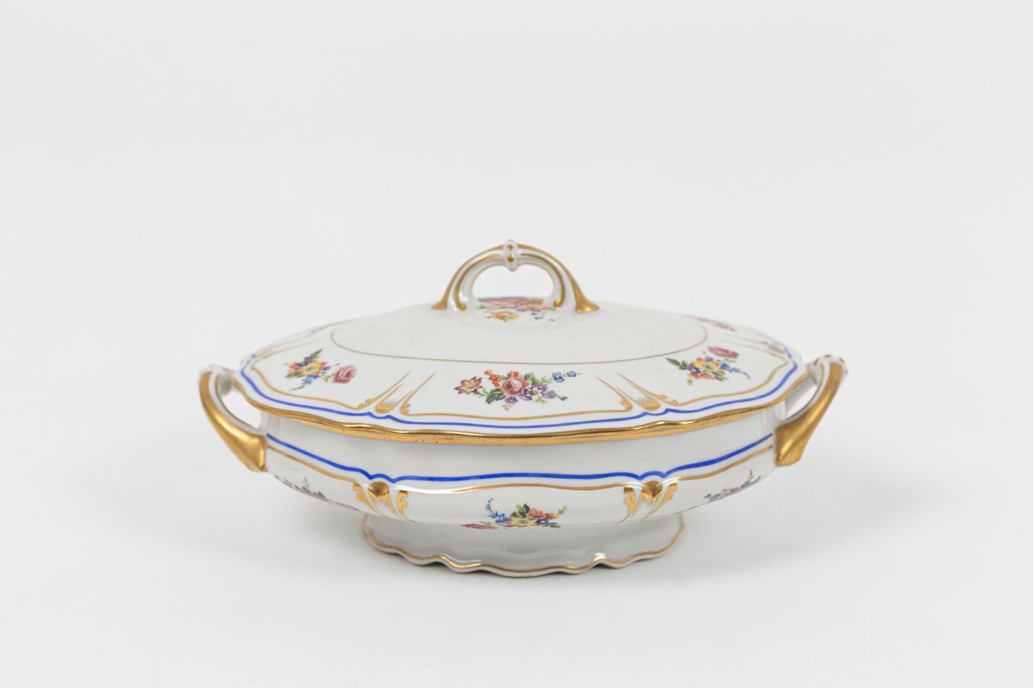Set in Limoges Porcelain, 1927-1948 10