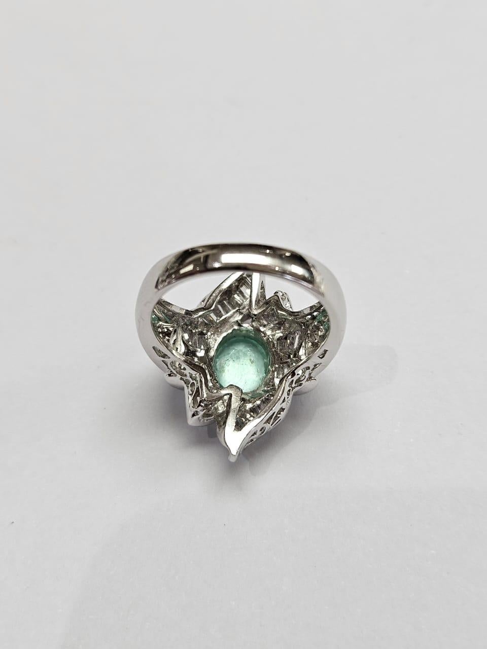 Moderne Bague de fiançailles en platine 900, 1,72 carats, tourmaline Paraiba et diamants en vente