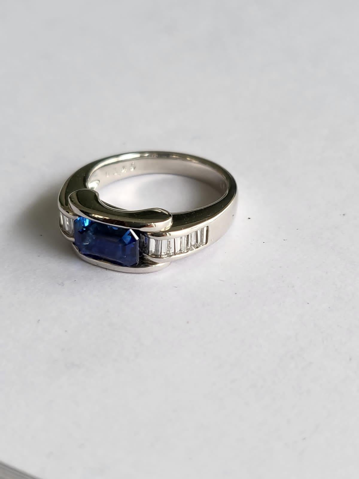 Emerald Cut Set in Platinum 900, 2.13 carats Ceylon Blue Sapphire & Diamonds Engagement Ring