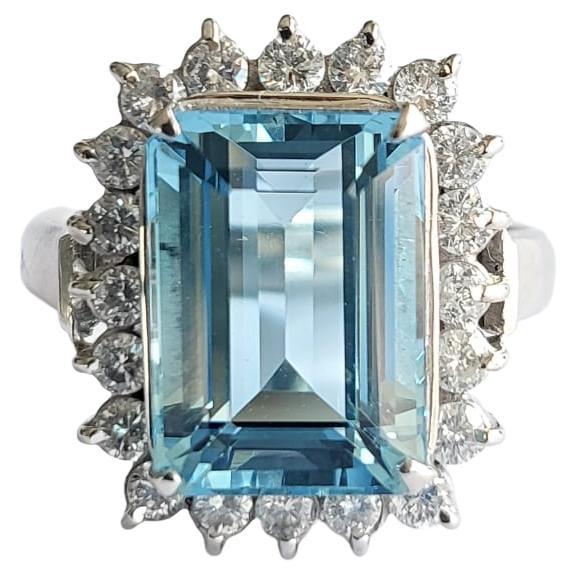 Set in Platinum 900, 4.69 Carats Aquamarine & Diamonds Engagement Cocktail Ring