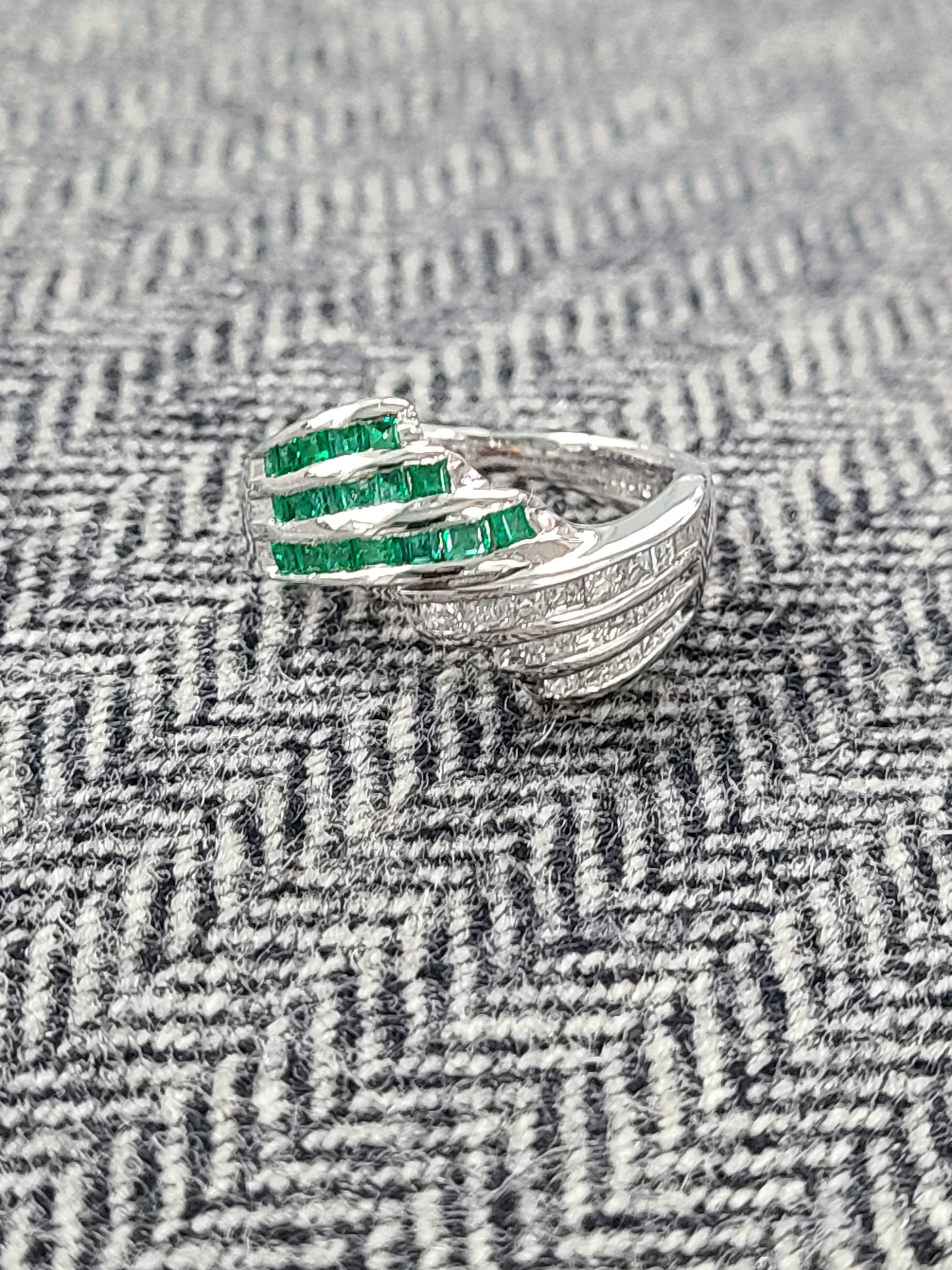 Platinum PT 900 Emerald Ring with Diamonds For Sale 1