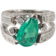 Platinum PT900 Vintage Estate Colombian Emerald Ring with Diamonds
