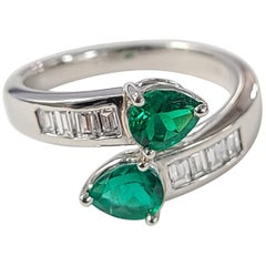 Platinum PT950 Colombian Emerald Ring with Baguette Diamonds