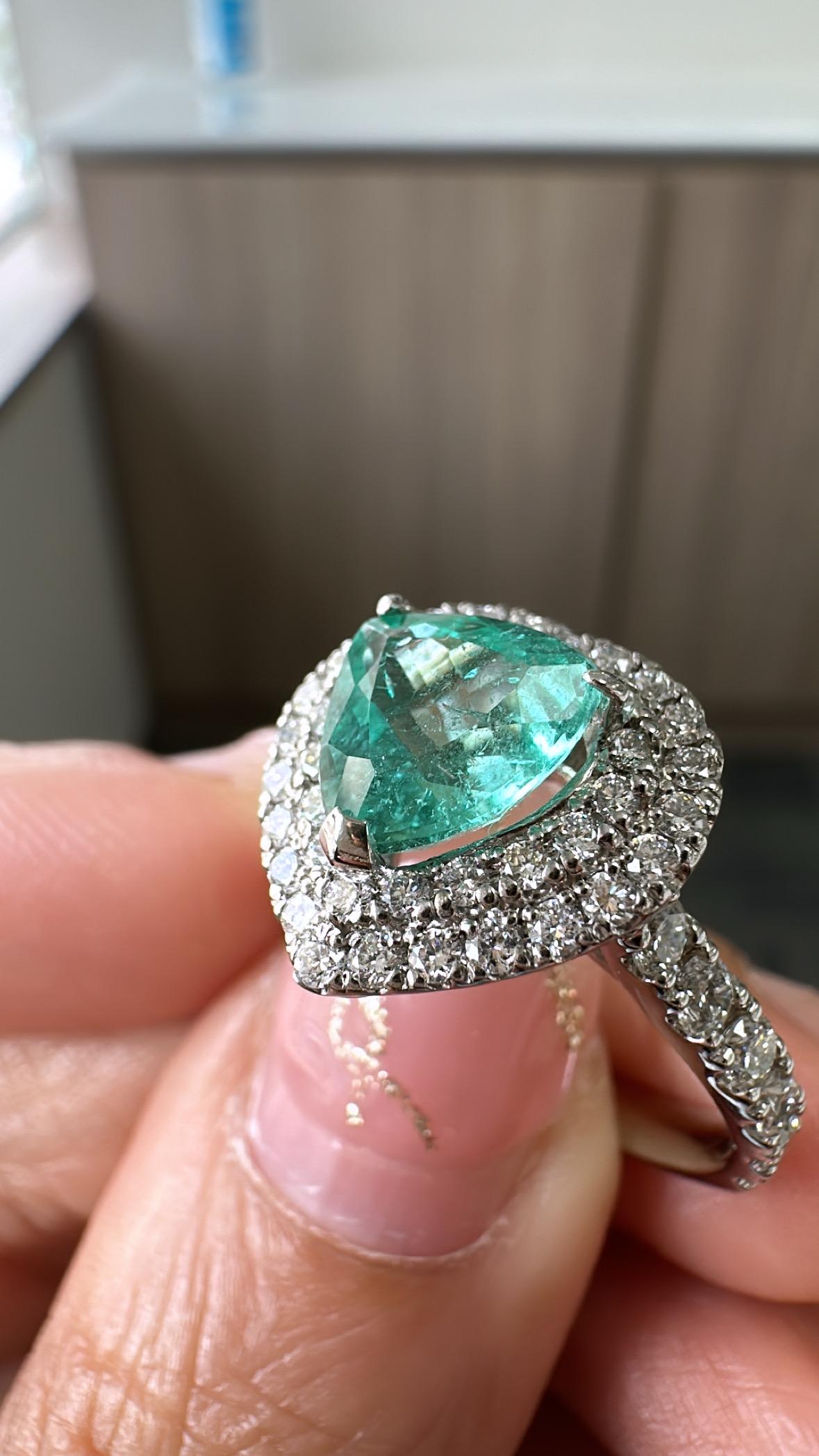 Modern Set in Platinum900, 1.68 carats, Paraiba Tourmaline & Diamonds Engagement Ring For Sale