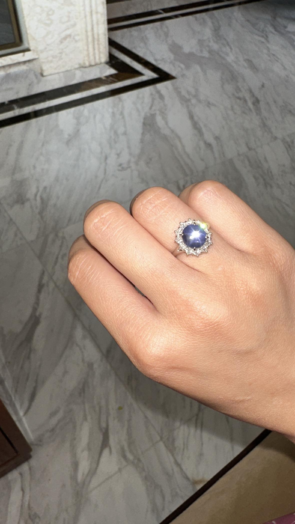 Set in PT900, 2.72 Carats Natural Blue Star Sapphire & Diamonds Engagement Ring For Sale 1