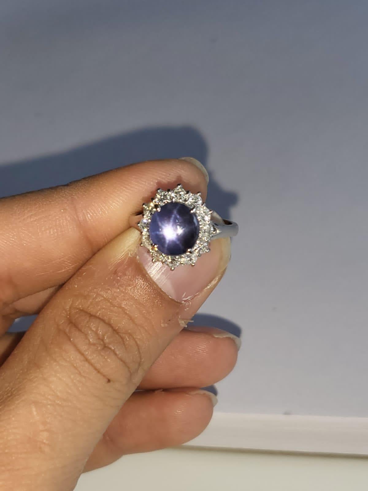 Moderne Bague de fiançailles PT900, saphir étoilé bleu naturel de 2,72 carats et diamants en vente