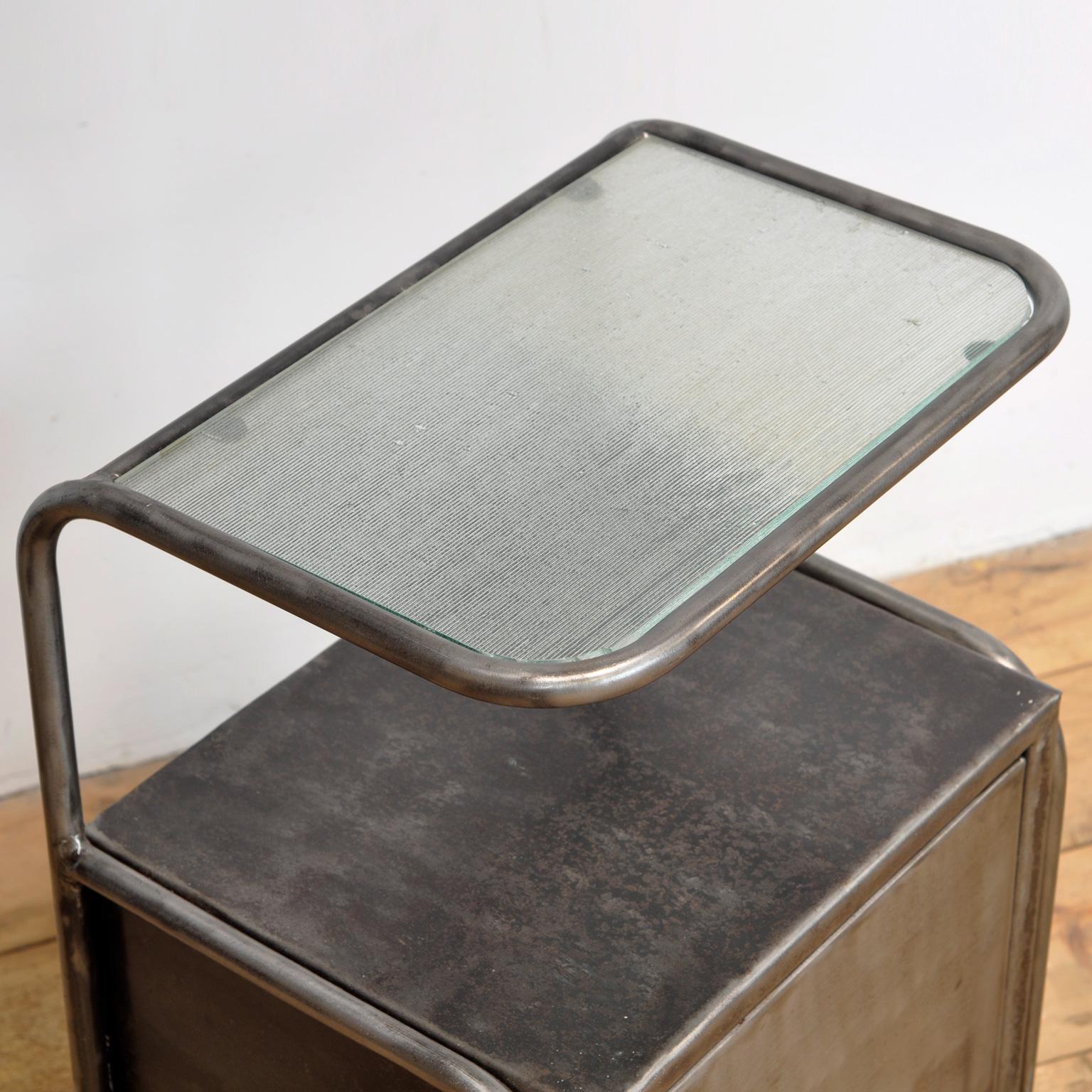 Set Iron Nightstand, 1950's In Good Condition In Amsterdam, Noord Holland