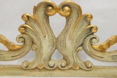Set von drei italienischen Lack- und vergoldeten Holz-Overdoor- oder Friesen