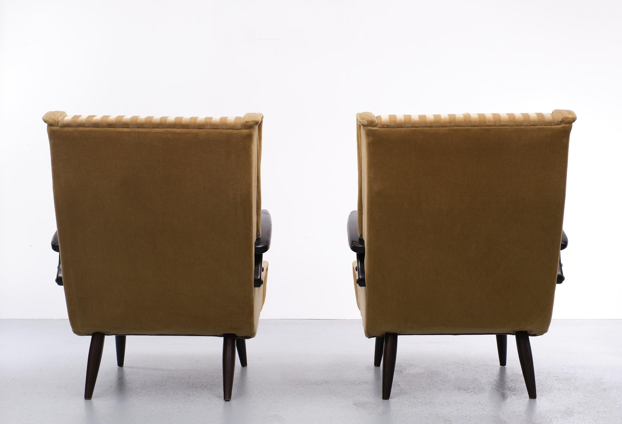 Set Italian Lounge Chairs, 1950s  4
