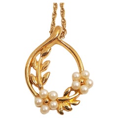 Trifari Philippe1940s JellyBelly & PearlFlowers GoldPendants SignedChainNecklace