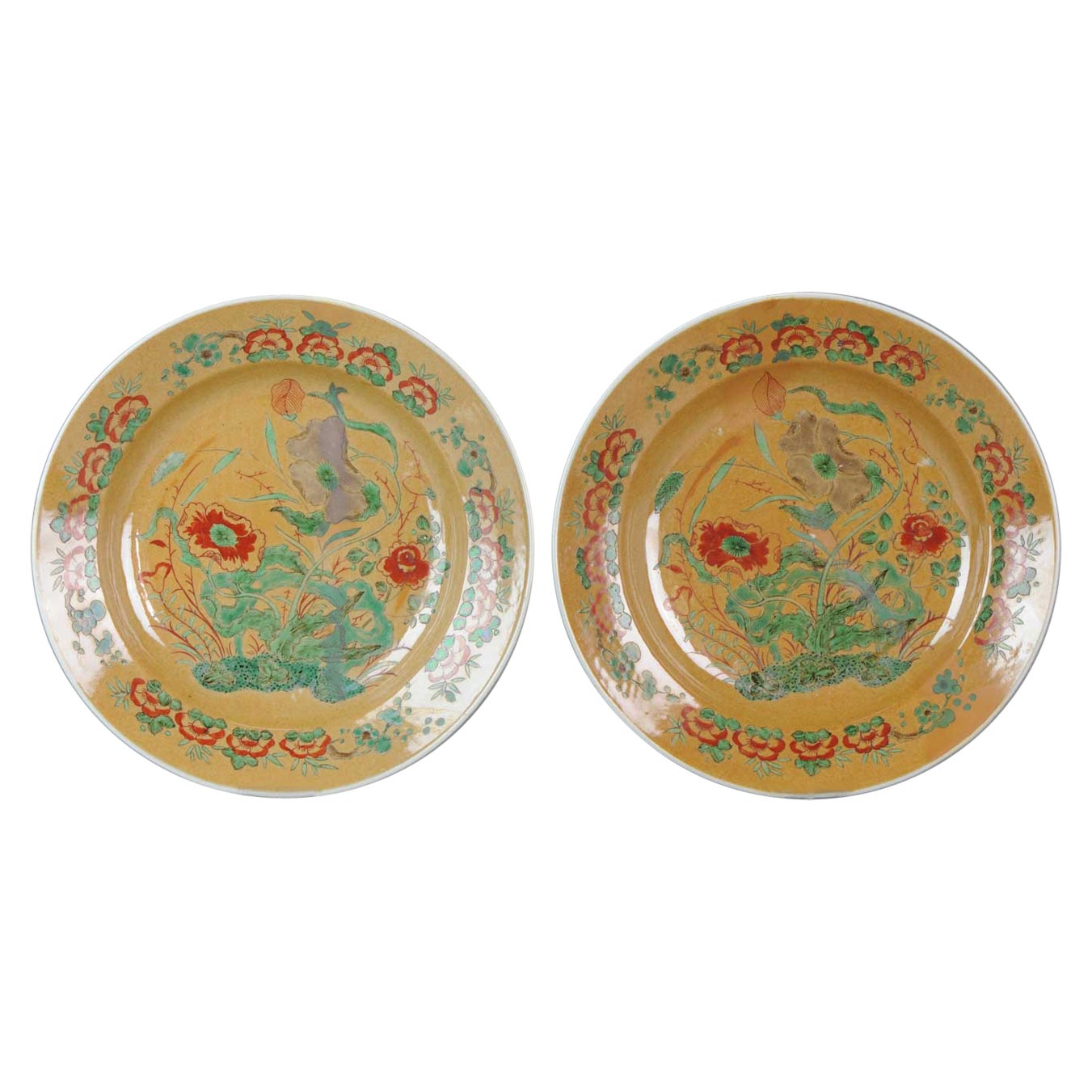Ensemble de plats en porcelaine chinoise Kangxi au lait Famille Verte Qing, 17-18e siècle