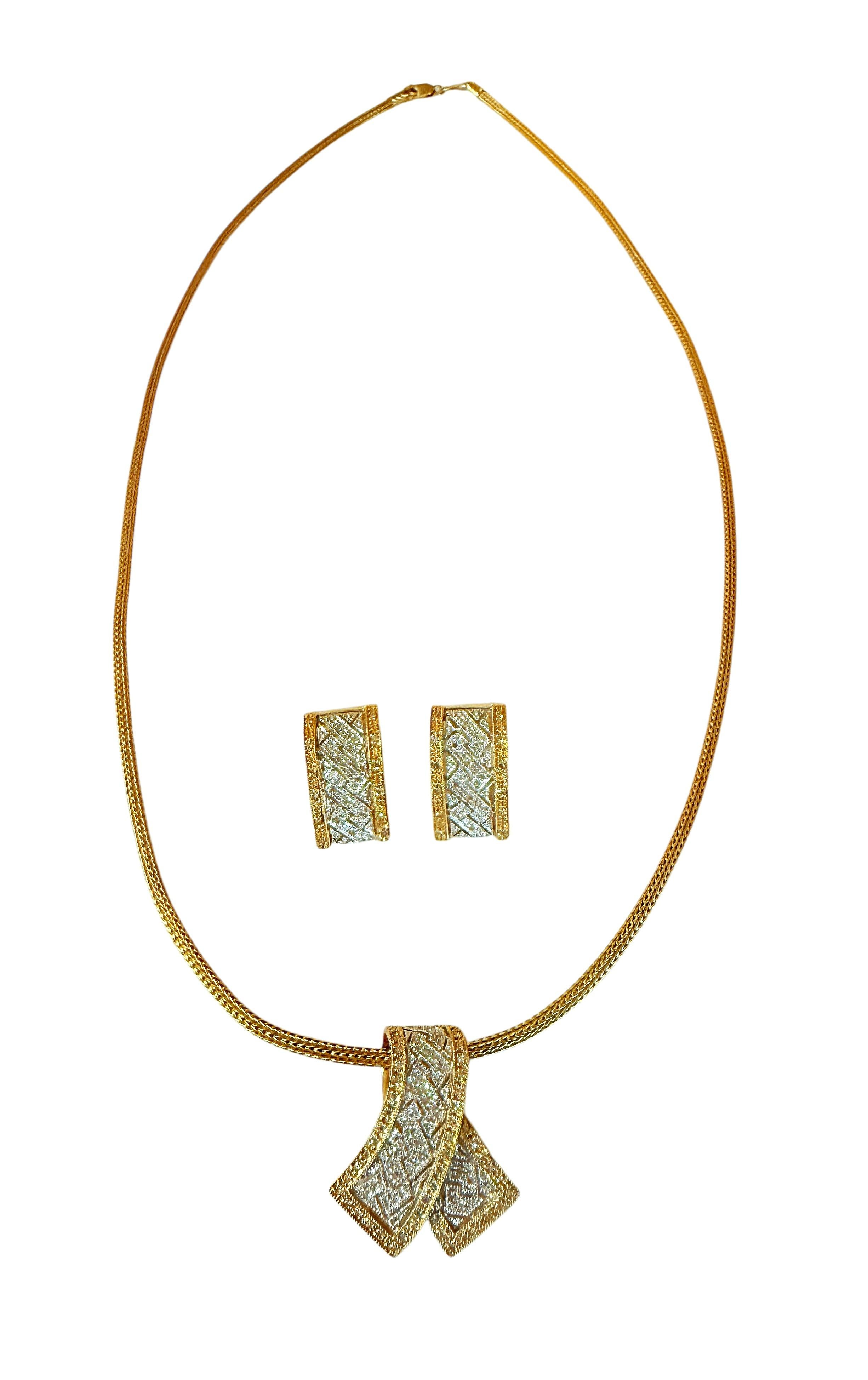 Set KLM 14k Yellow & White Gold .30 Carat Diamond Pave Pendant & Earrings For Sale 8