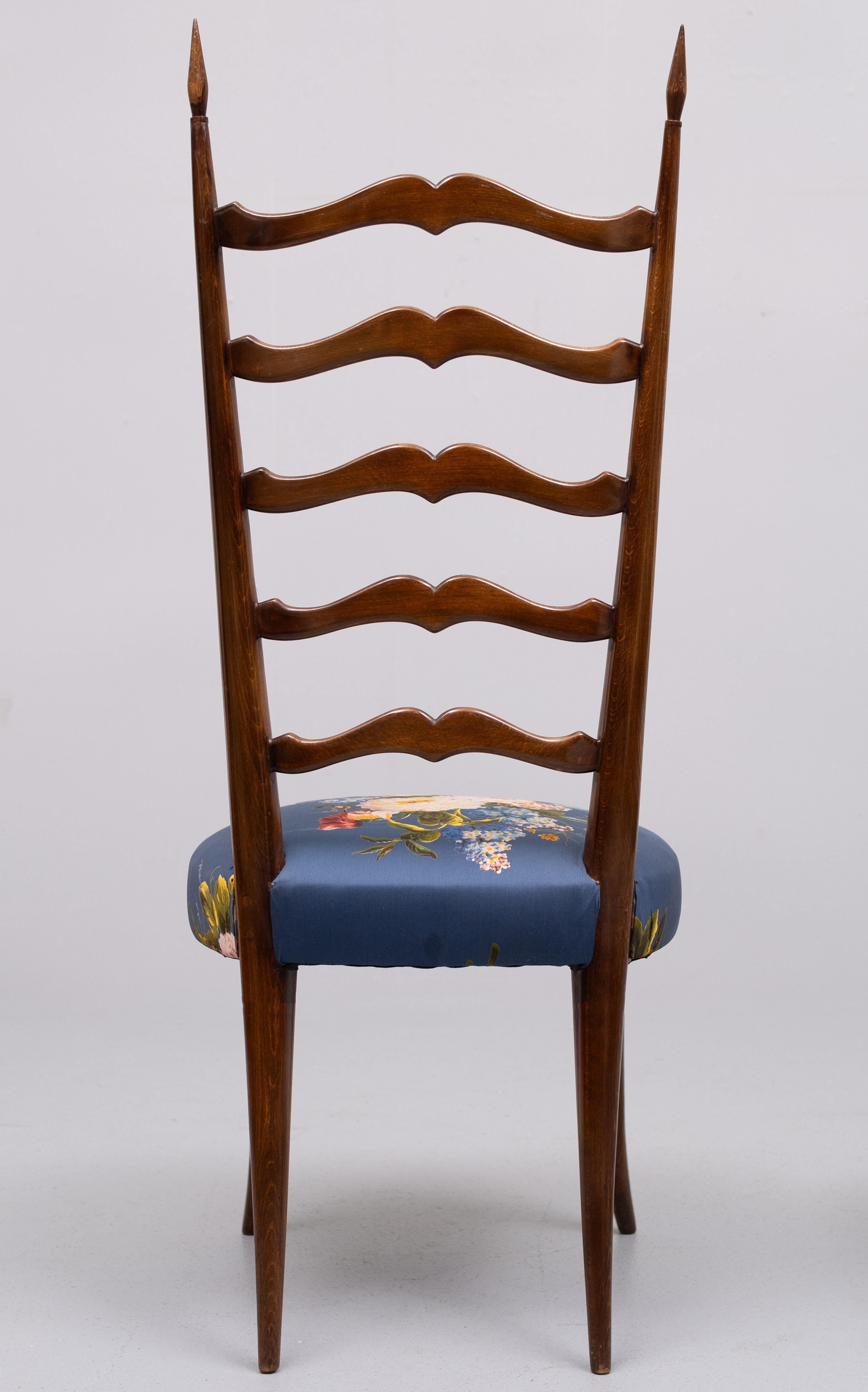 set Ladder Back Chairs  Paolo Buffa 1950s italy  In Good Condition For Sale In Den Haag, NL