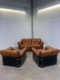 Set Larissa Divano 2 posti Poltrone design iconico Vittorio Introini per Saporit