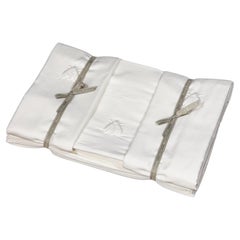 Abeille Merveille sheet set with Bees embroidered on the reverse, milk color
