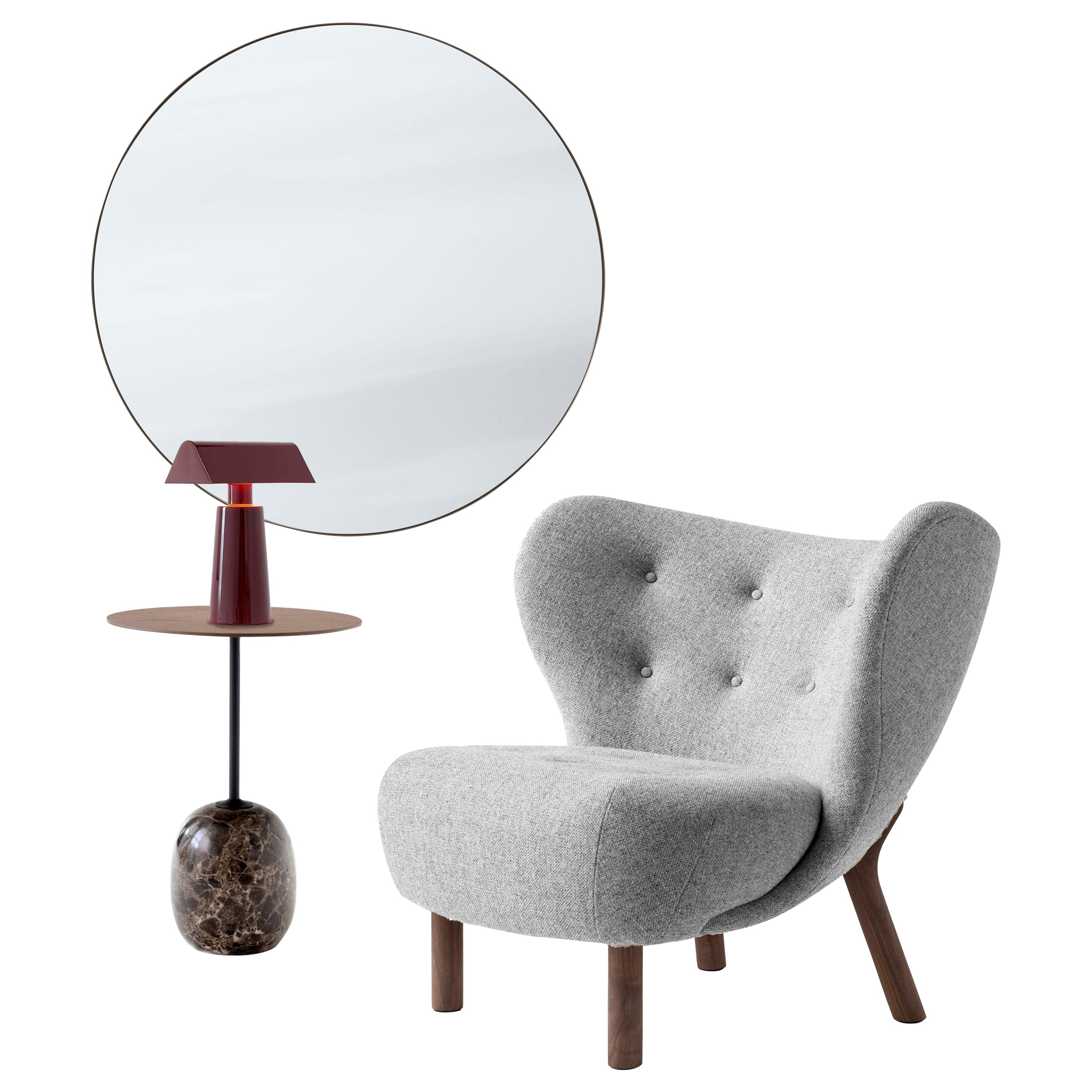 Ensemble de chaise longue Petra, table d'appoint Lato LN8, lampe de table de style Caret et miroir en vente