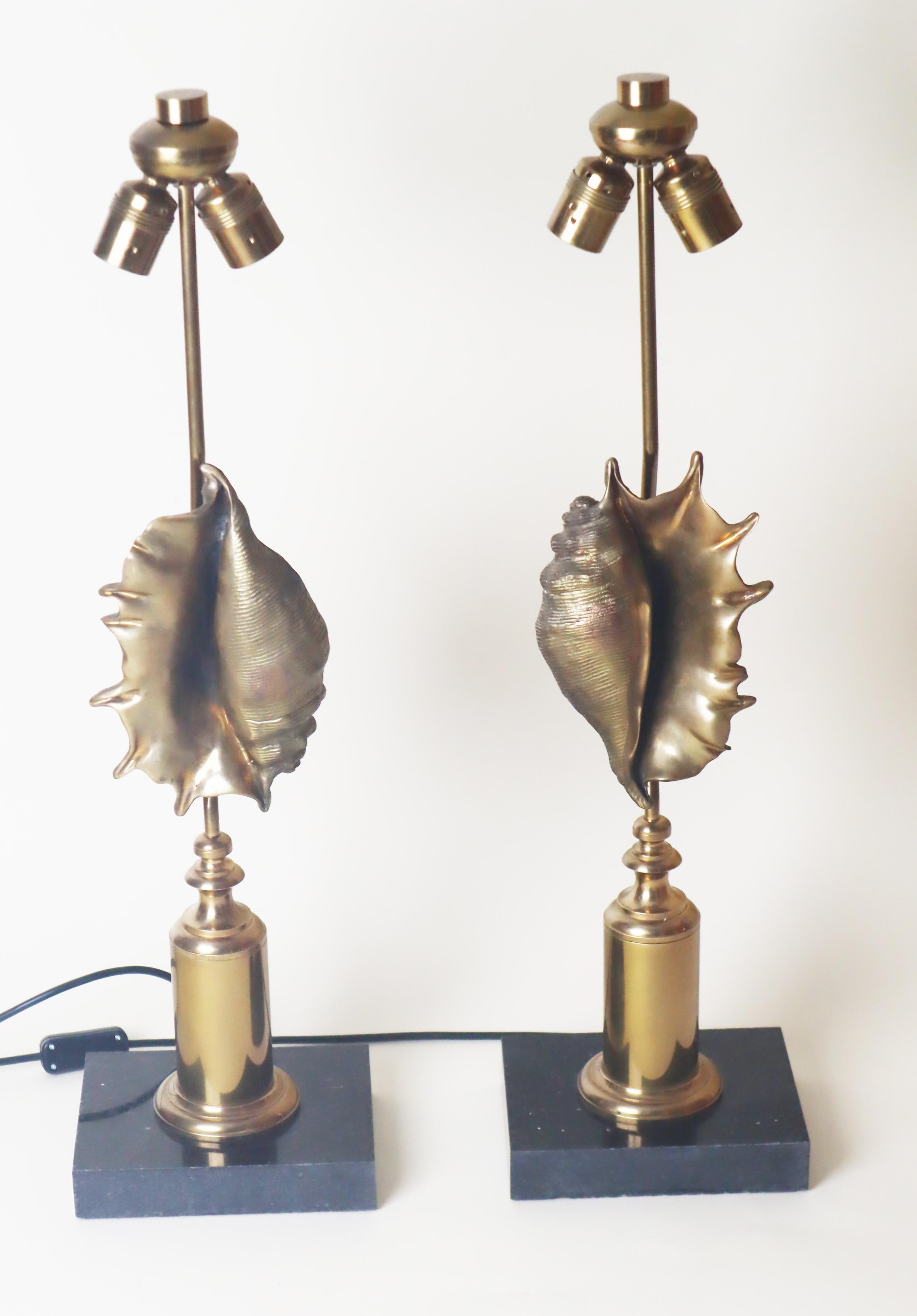 French Set Luxury Hollywood Regency Table Lamp Seashell shape by Maison Charles Paris For Sale