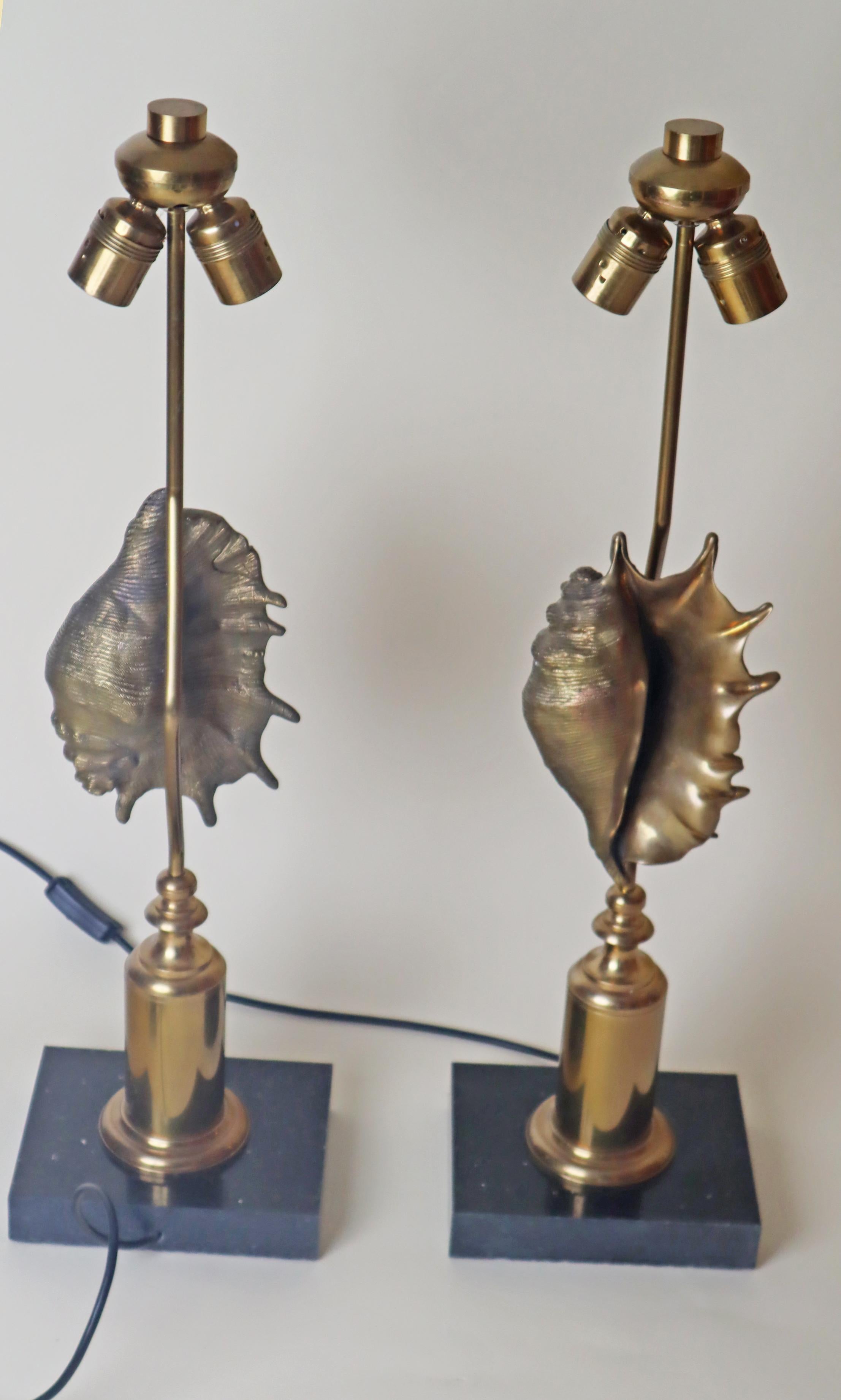 Set Luxury Hollywood Regency Table Lamp Seashell shape by Maison Charles Paris In Good Condition For Sale In Hannover, DE