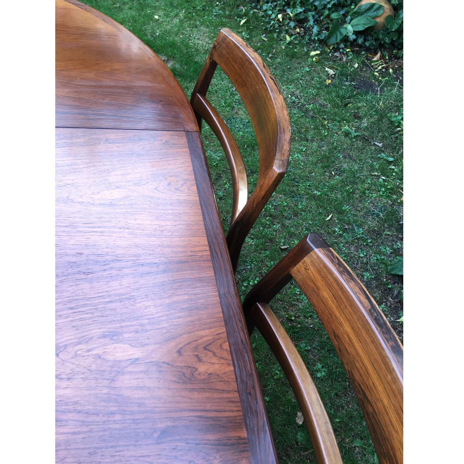 Set of 6 Mid Century Danish Rosewood Dining Chairs by Henning Kjaernulf, 1960s In Good Condition For Sale In Richmond, Surrey