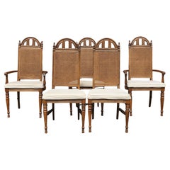 Juego de sillas de nogal y caña estilo provincial Bassett Furniture Mid Century