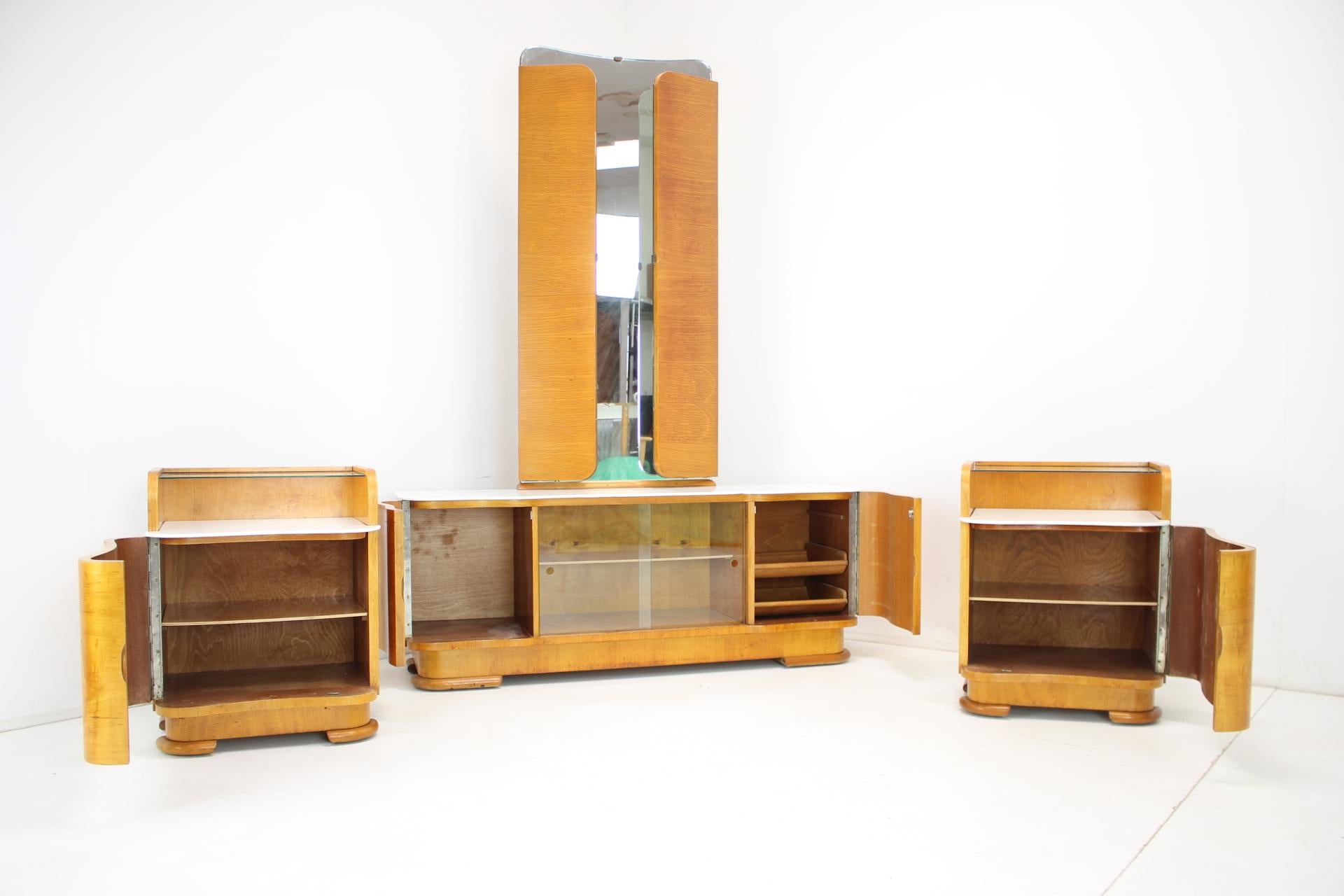 Set Mirror Cabinet and Bedside Tables by Jindřich Halabala, Czechoslovakia 1950s 1