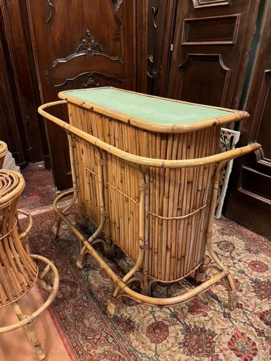 Italian Set mobili e sgabelli da bar in bamboo, stile Bonacina, italia in vendita