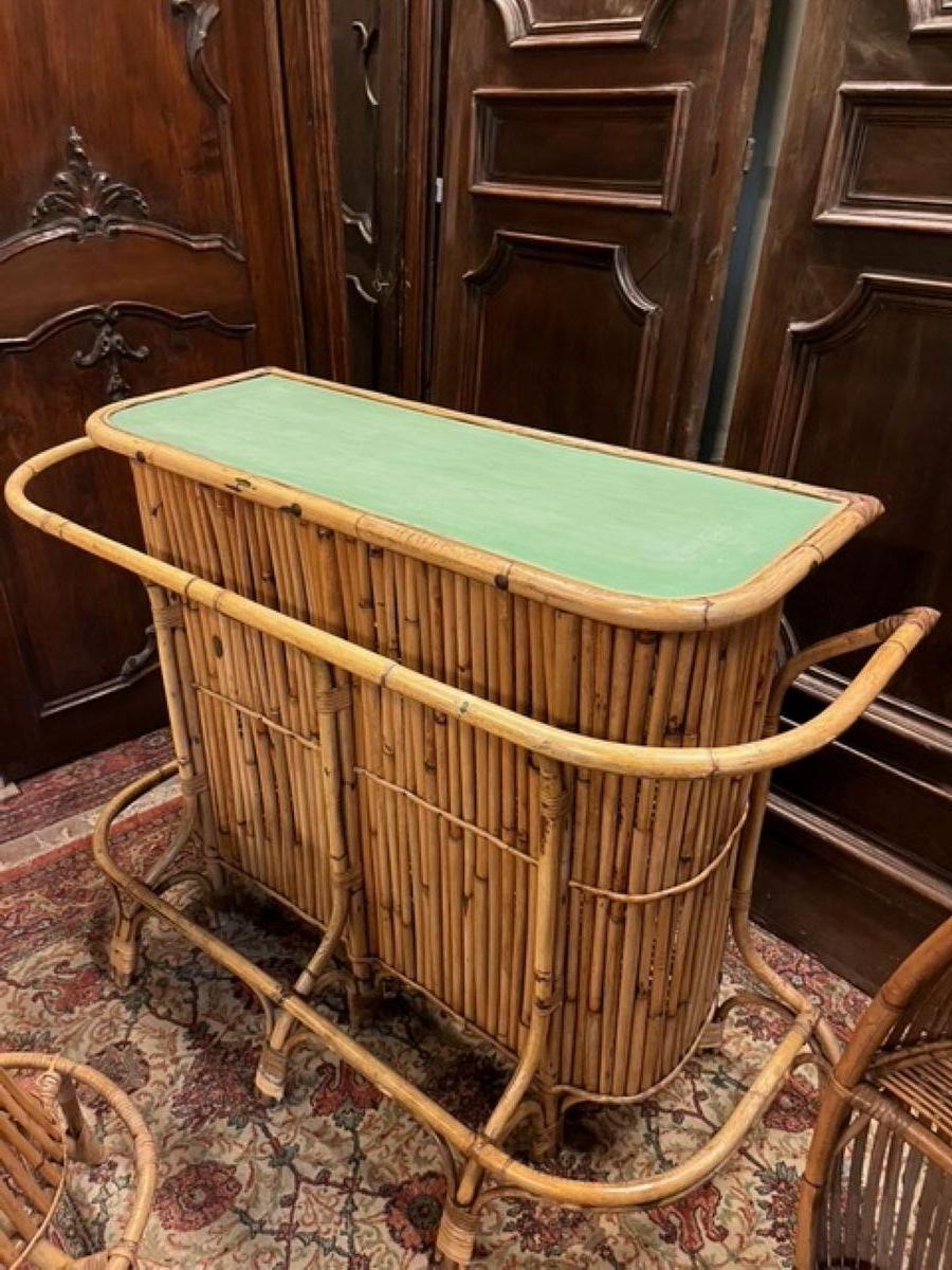 Set mobili e sgabelli da bar in bamboo, stile Bonacina, italia in vendita 3