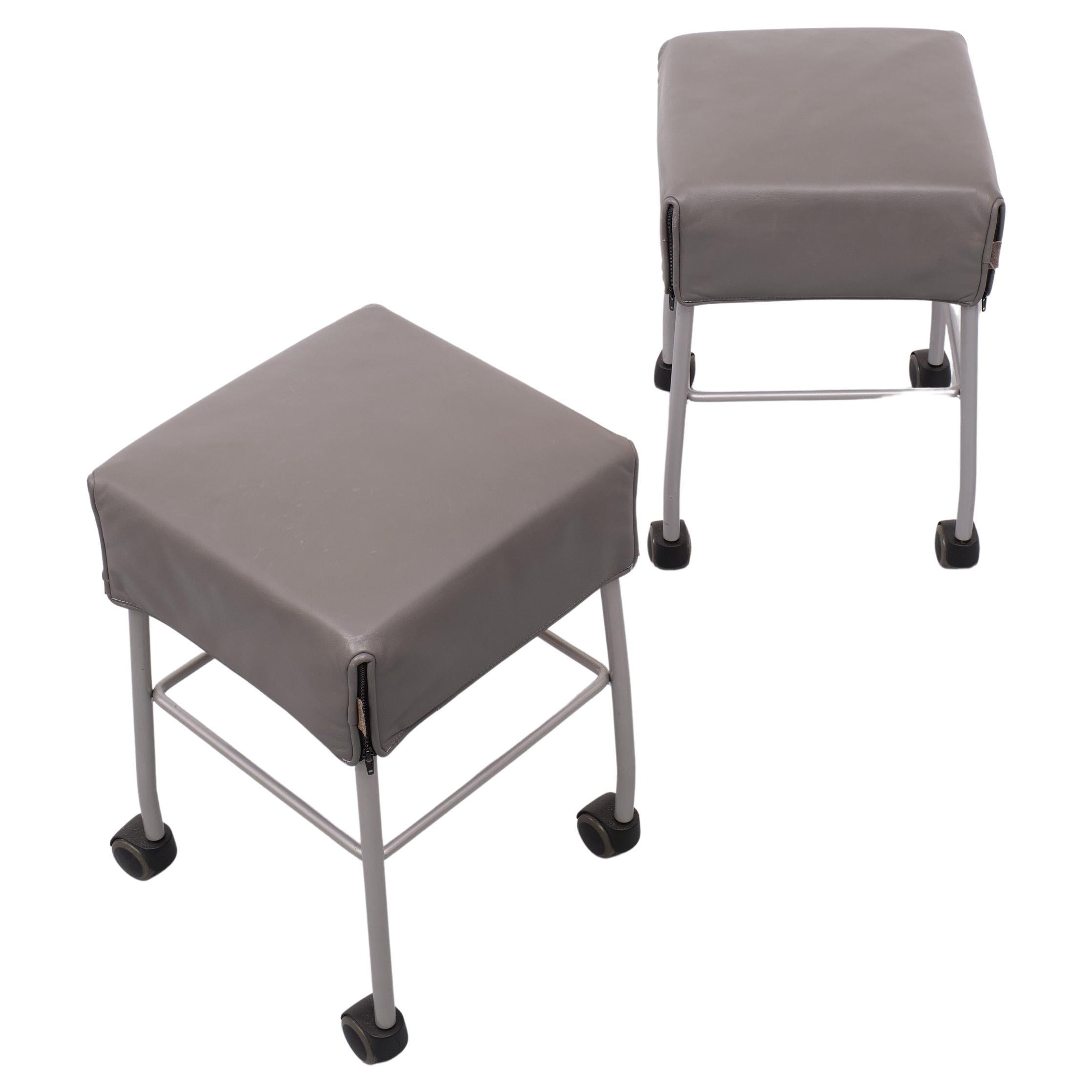 Modern set Montis Samba bar stools on wheels  For Sale
