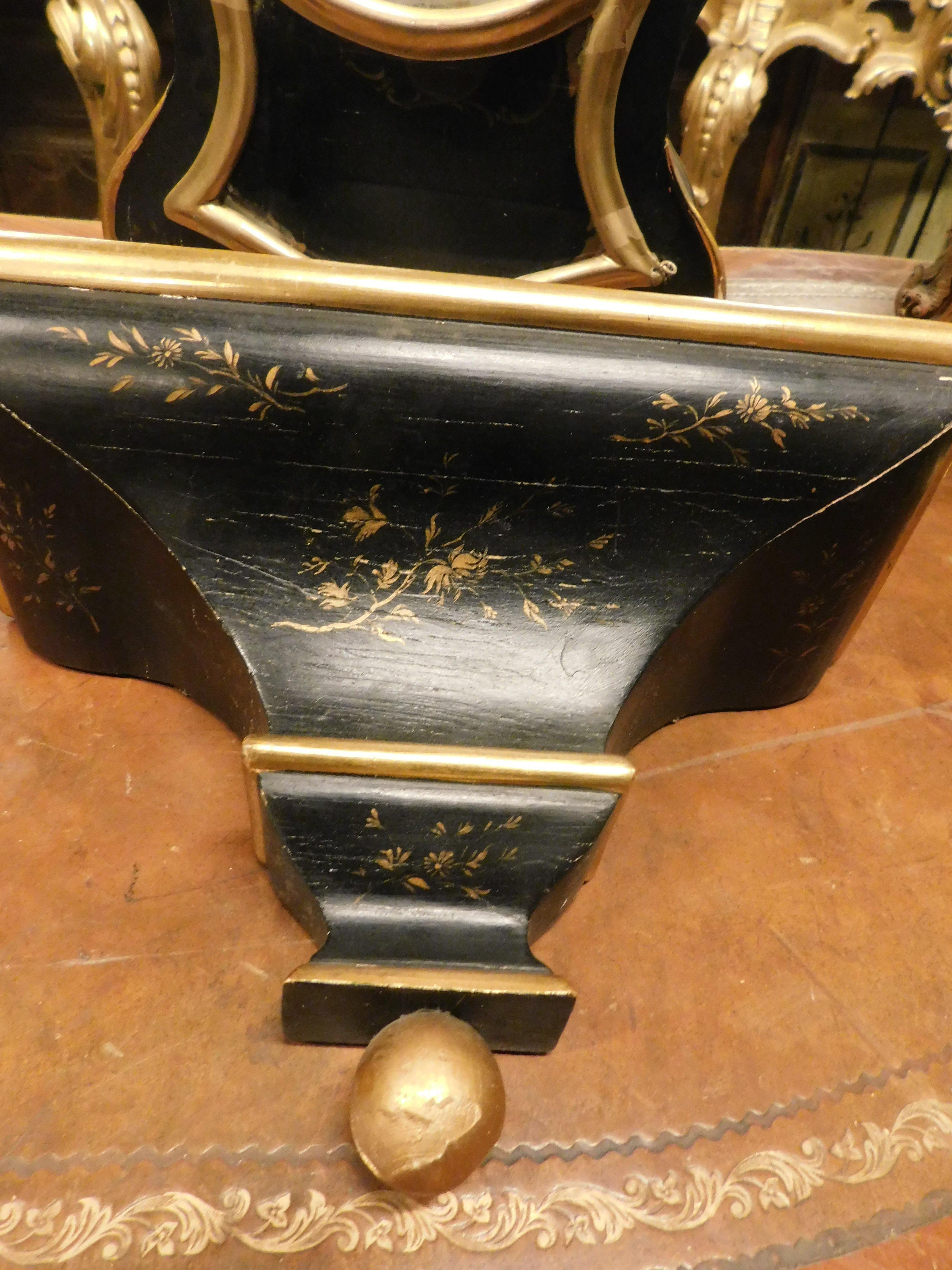 19th Century set n.3 clocks ebonized wood, profiles and feet decorated gilded plant motifs For Sale