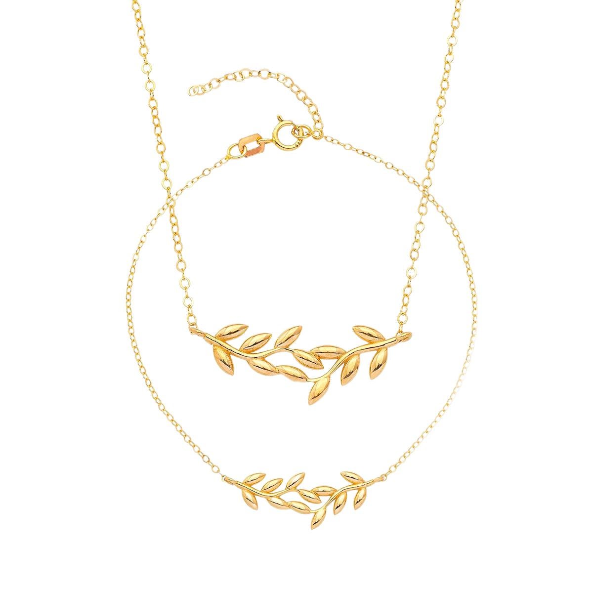  Ensemble : Collier et bracelet en chaîne en or 14 carats. Bracelet et collier en or en forme de branche d'olivier. Bracelet et collier en feuille d'or. Collier et bracelet de mariage. 

Poids total :  2.55 gr 
Poids du collier : 1.45 gr
Poids du