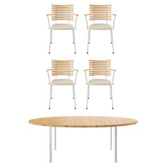 Set OF 1 x Tisch und 4 x Stühle – Design von Nissen & Gehl MDD und Henrik Lehm