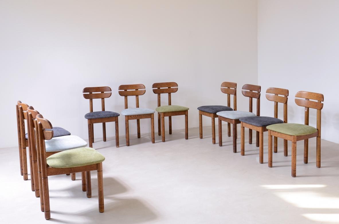 Mid-Century moderno Set of 10 1960s oak chairs with shaped backrest in vendita