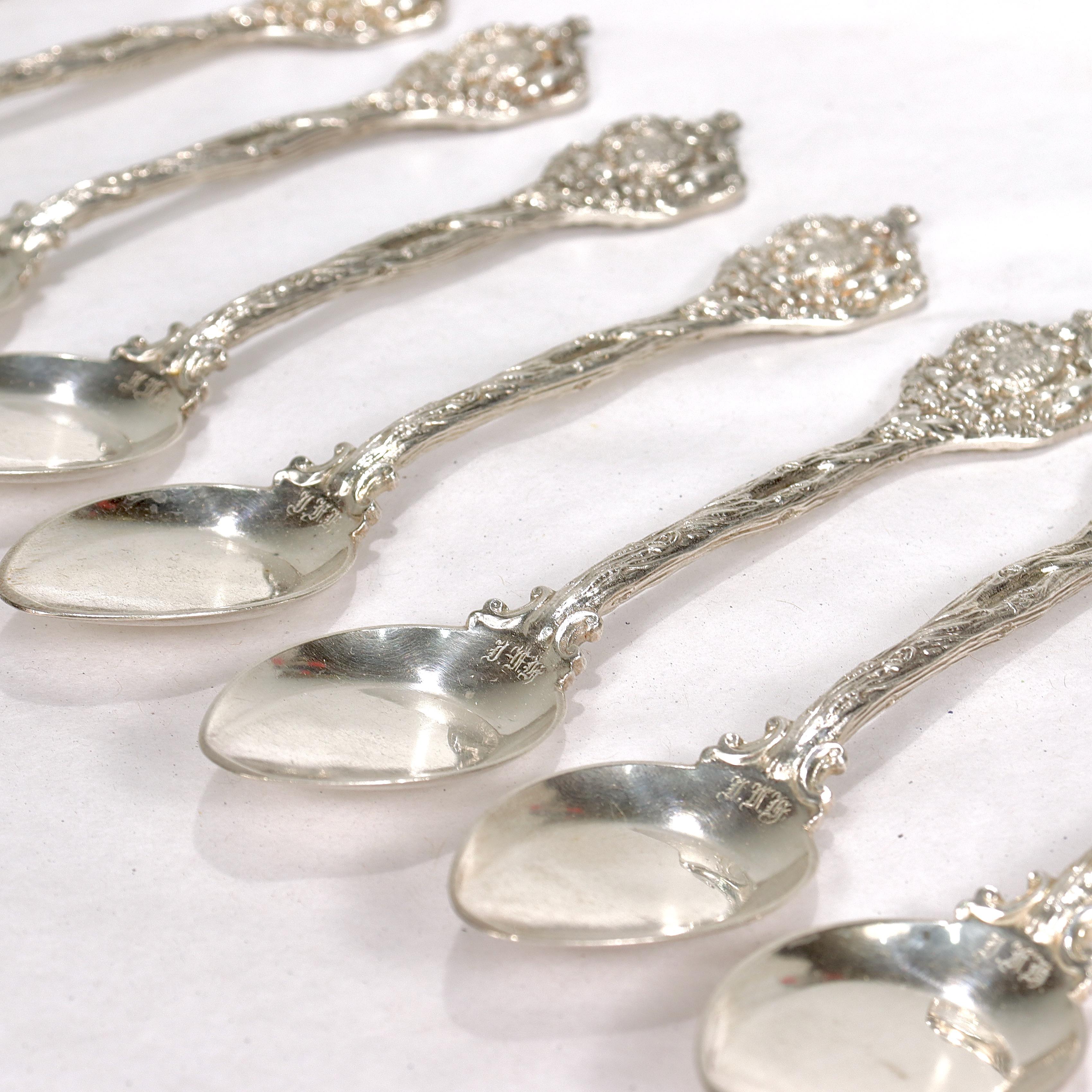 Set of 10 19th Century Elkington & Co. Silver Plate Dessert Spoons or Shovels For Sale 10