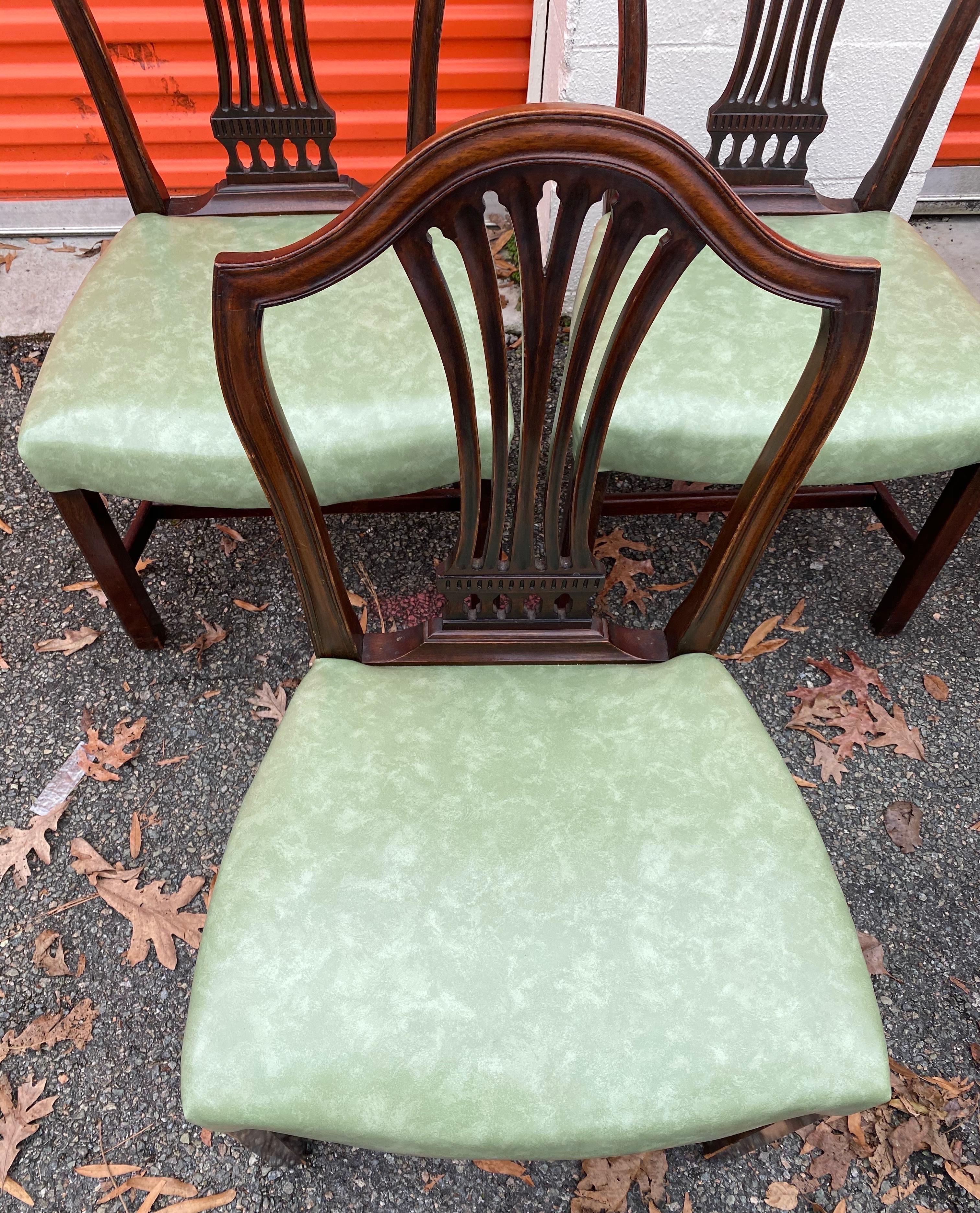 Set of 10 19th Century English Mahogany Dining Chairs with Light Green Seats For Sale 4