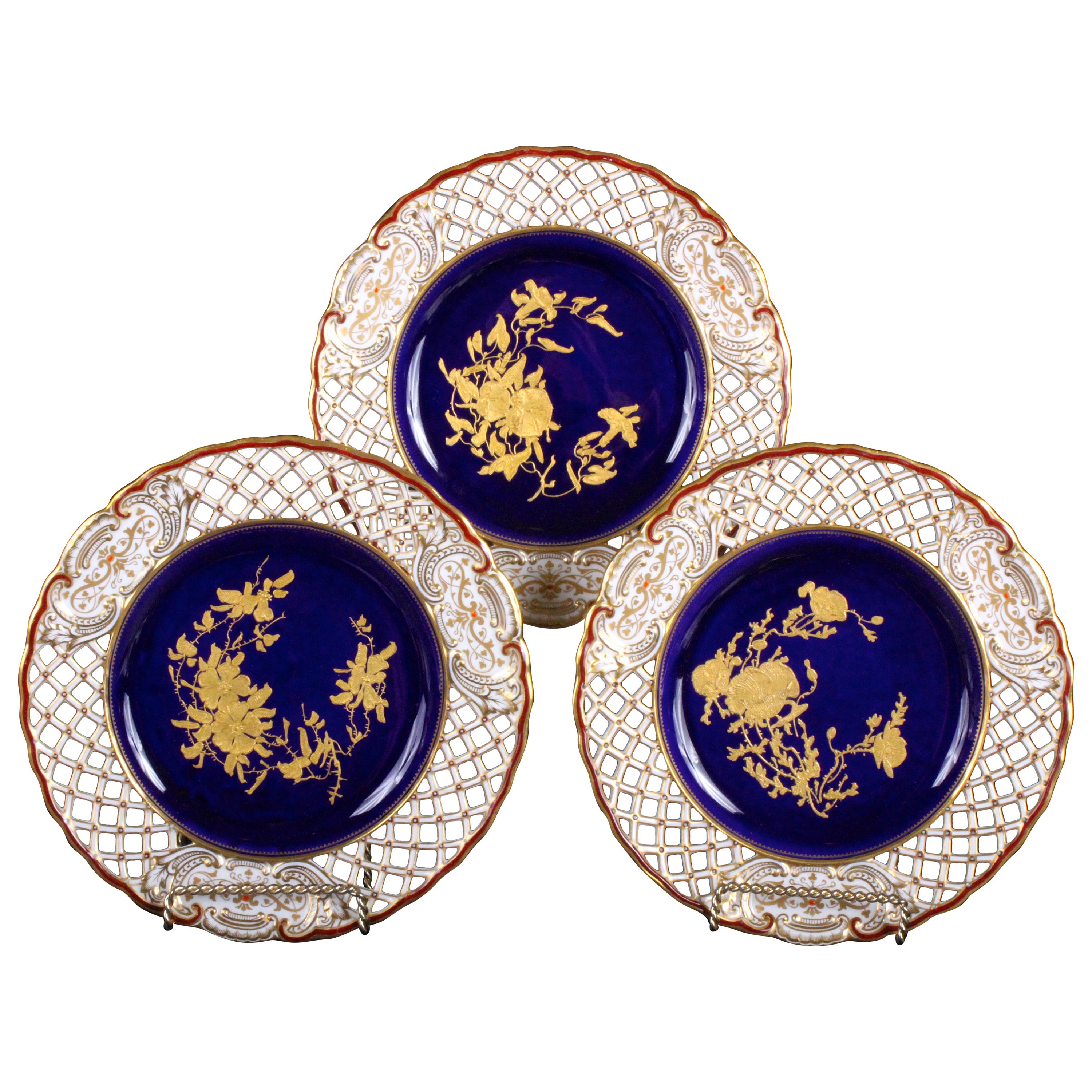 Set of 10, 19th Century Wedgwood Queensware Cobalt and Gilt Plates For Sale