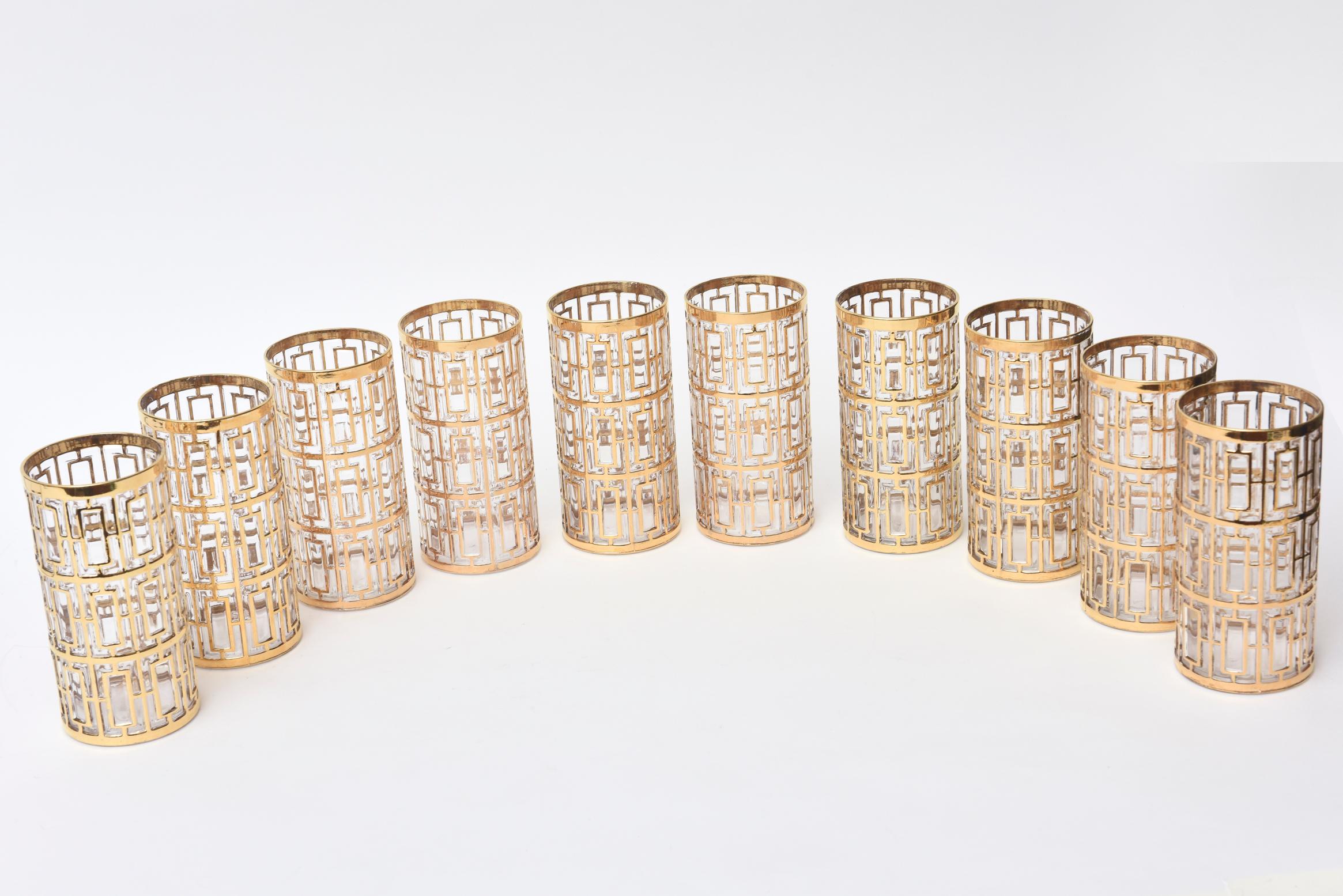 These desirable vintage 1960s hallmarked Imperial Glass highball glasses are a beautiful weave of 22 carat gold thick overlay over glass called the Shoji Screen.These are stunning for your bar or for your entertaining. Please note: these must be