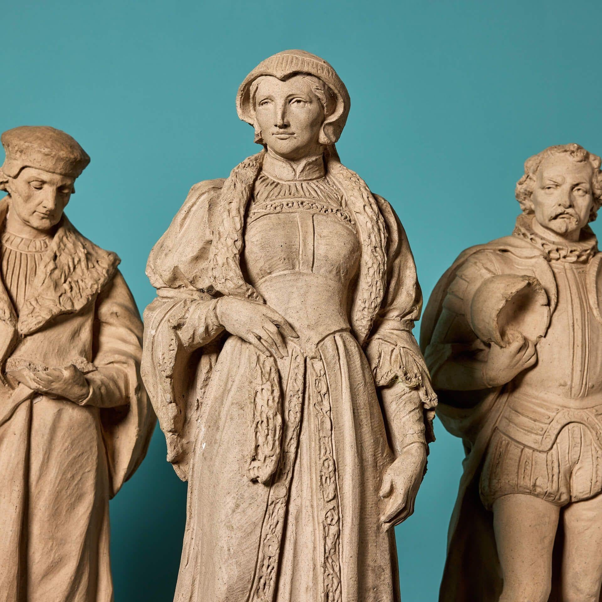 Set von 10 antiken englischen Statuen aus Buff-Terrakotta in Buff-Optik (19. Jahrhundert) im Angebot