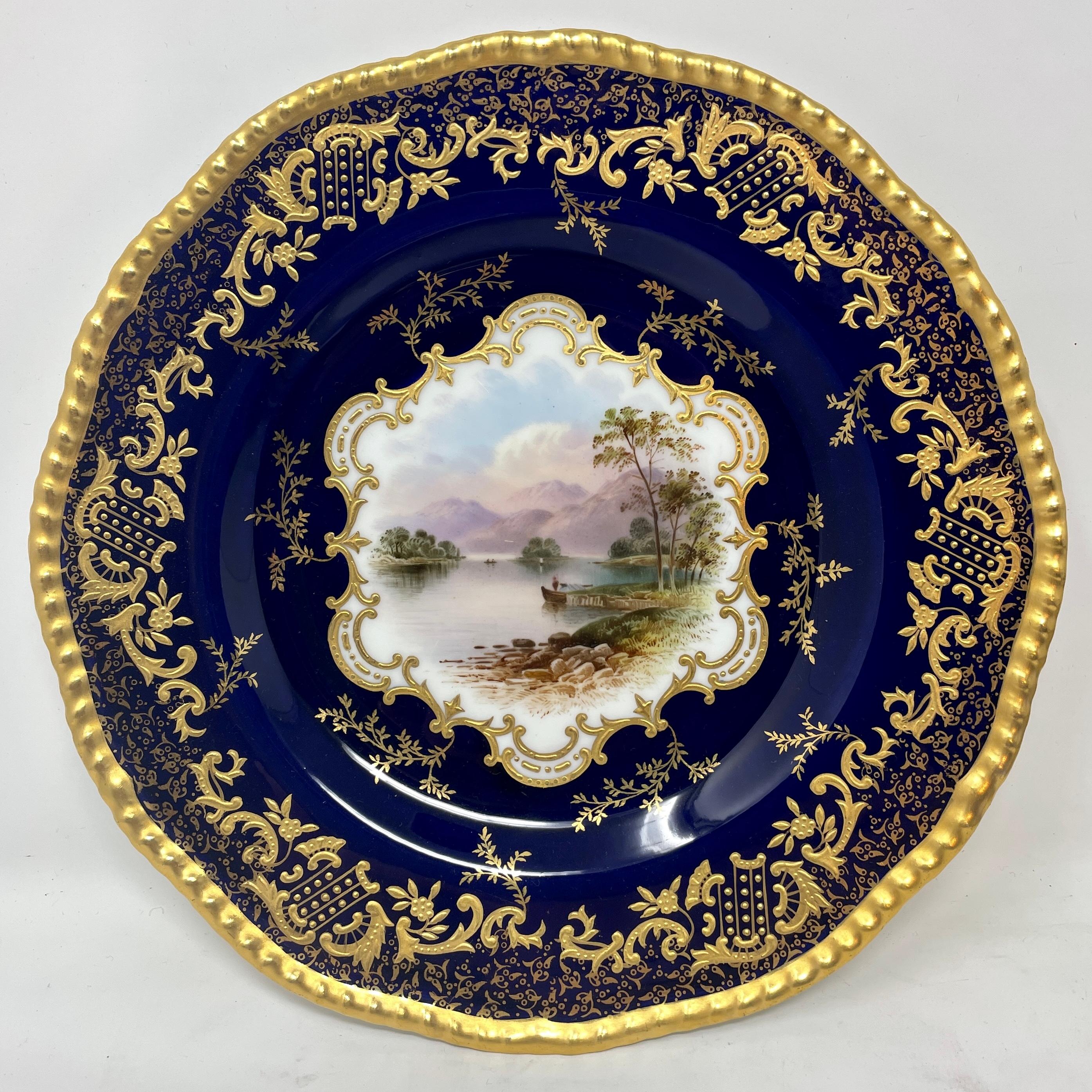 20ième siècle Ensemble de 10 assiettes anglaises anciennes en porcelaine de Coalport bleu cobalt et or, vers 1900. en vente