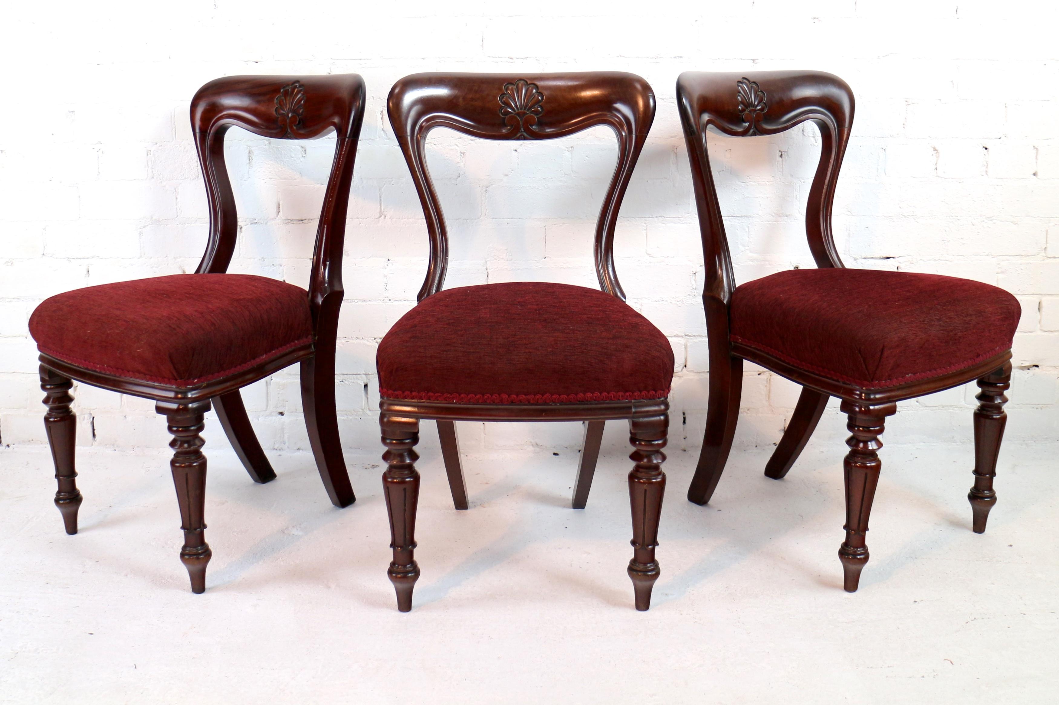 Anglais Ensemble de 10 chaises de salle à manger anglaises anciennes William IV en acajou par J Proctor en vente