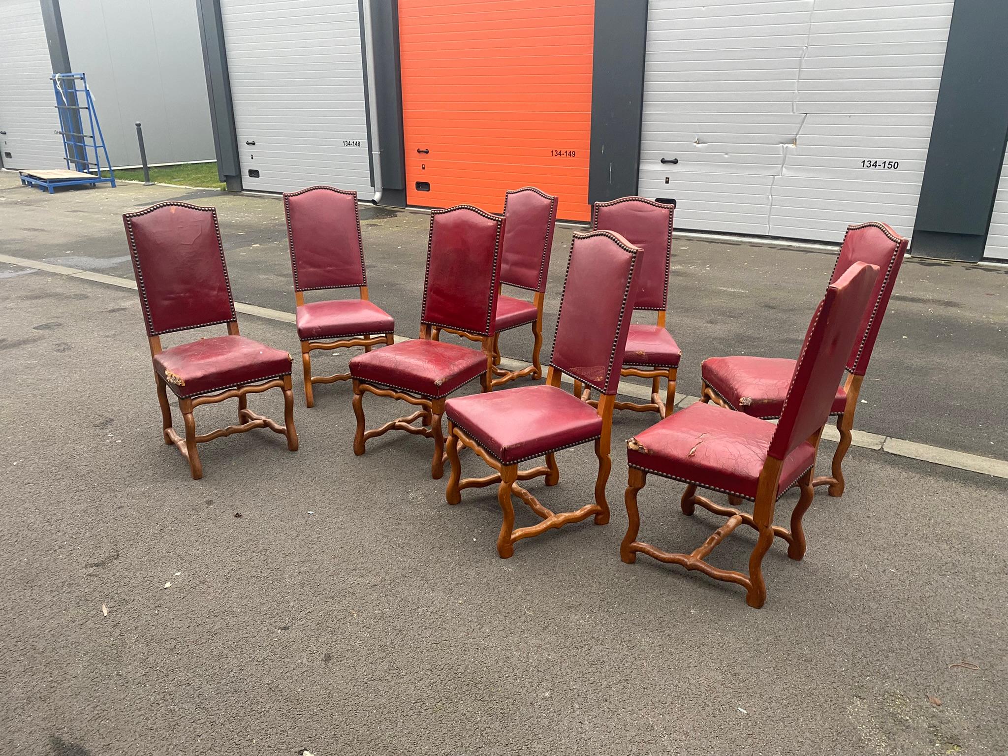 Ensemble de 10 chaises de salle à manger d'appoint anciennes en os de mouton de style Louis XIII français en vente 5