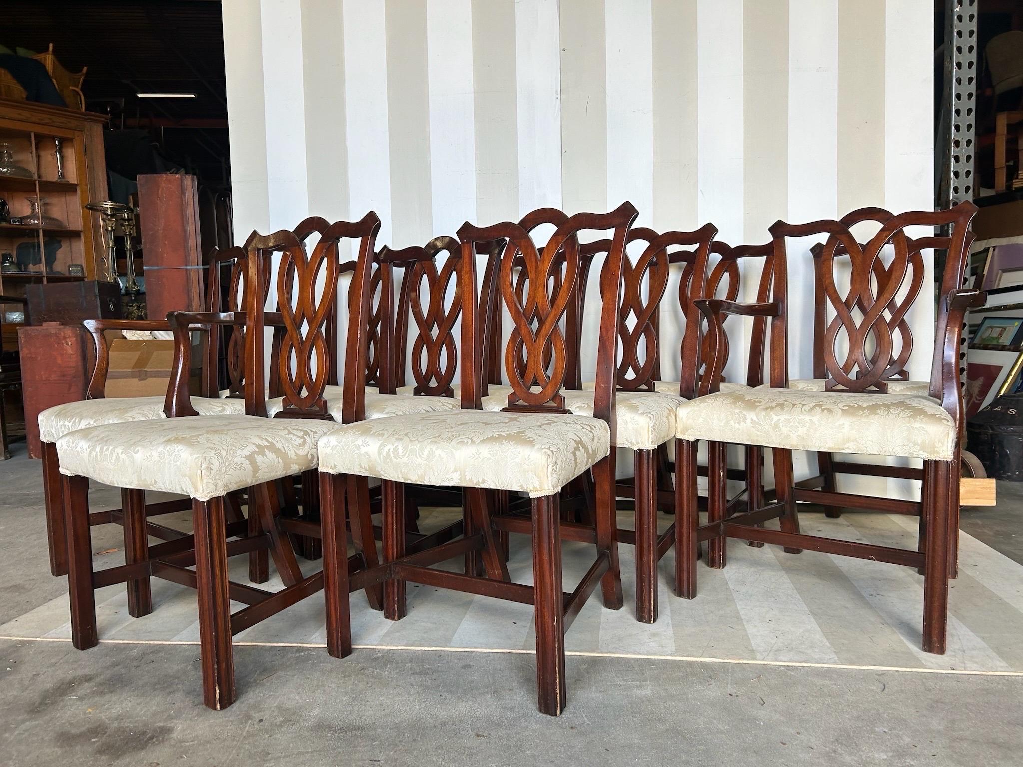 XX secolo Set di 10 sedie da pranzo antiche in stile georgiano in mogano in vendita