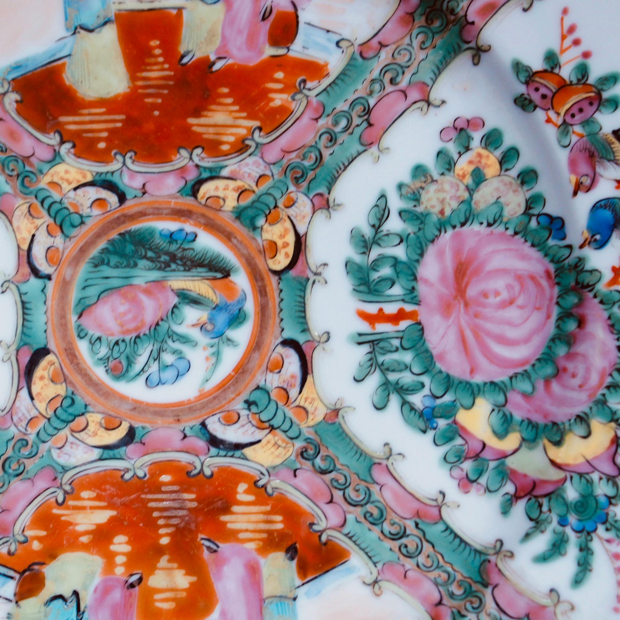 Chinese Export Set of 10 Antique Rose Medallion Dinner Plates For Sale